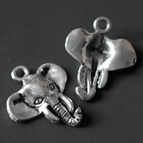 Lot de 2  breloques "tête d'éléphant" en métal argenté effet vieil argent ---