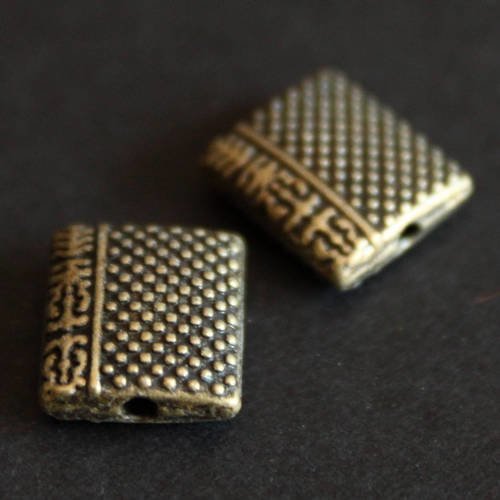 Lot de 2 perles palets rectangulaires double motif 10 mm  en métal bronze --- 