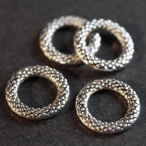 Lot de 6 anneaux fantaisie  écailles 14 mm en métal argenté foncé 