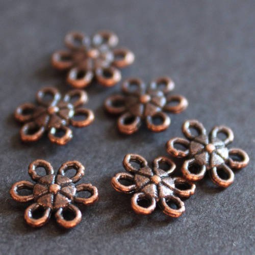 10 mini-connecteurs fleur en métal cuivré découpé ---