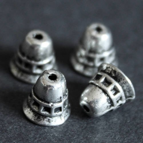Lot de 4 petites calottes cache-noeud  cloche en métal argenté aspect vieil argent 