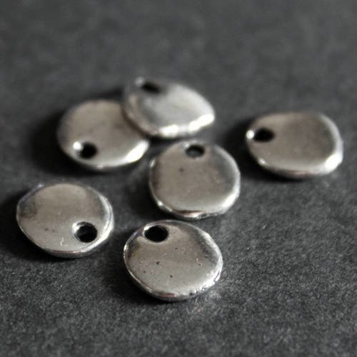 Lot de 12 petites pastilles 8 mm en métal argenté foncé 