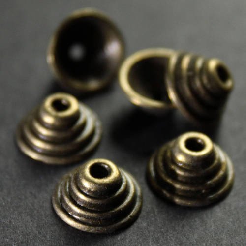 Lot de 6 coupelles cônes strates 10 mm en métal bronze ---