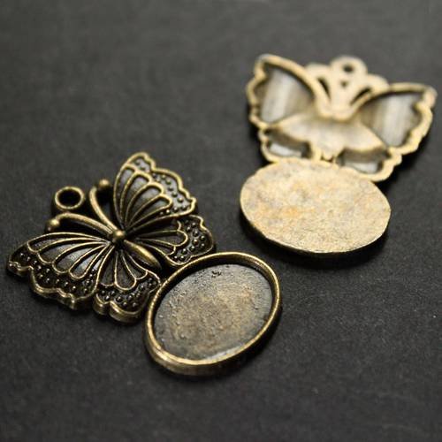 Lot de 2 pendentifs papillons supports pour cabochon ovale 14 x 10 mm en métal bronze ---