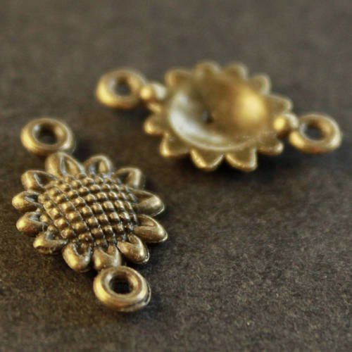 6 petits connecteurs fleur de tournesol en métal bronze ---
