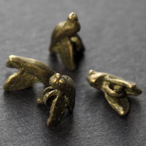 Lot de 4 petites breloques oiseau en métal bronze 