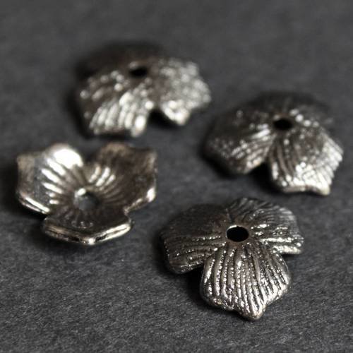Lot de 6 jolies coupelles à pétales en métal noir hématite 