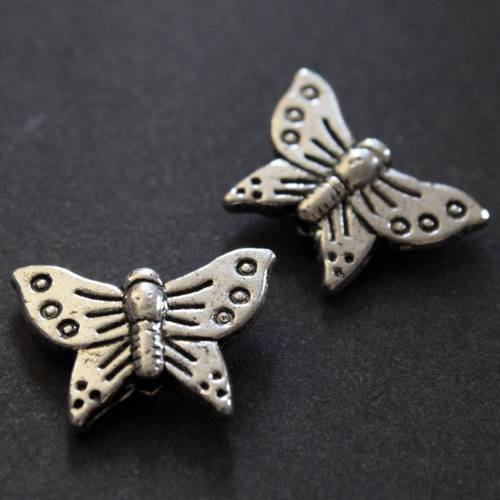 Lot de 4 belles perles intercalaires papillon en métal argenté 
