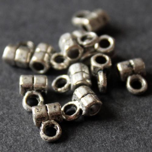 Lot de 10 petites perles porte-breloque avec anneau en métal argenté 