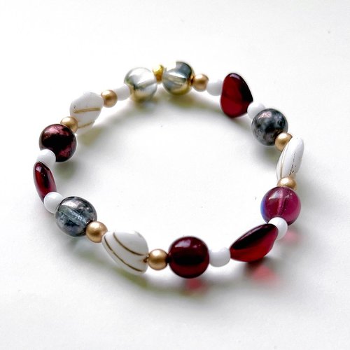 Bracelet fait main "passion écarlate" - rouge irisé, blanc nacré & doré  – verre tchèque