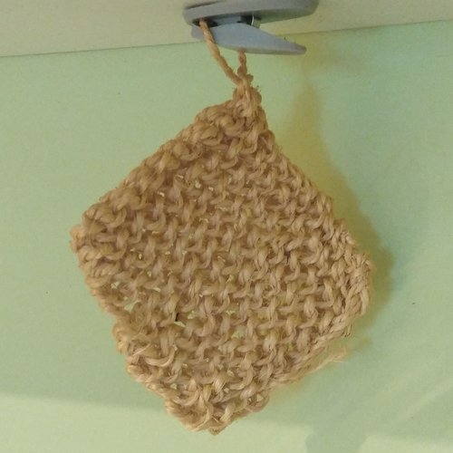 Eponge zéro déchet en ficelle végétale tricotée main