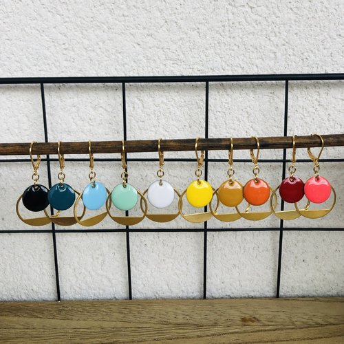 Dormeuses dorées avec cercle évidé laiton et sequin
