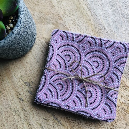 Lingettes en coton et éponge bambou motifs points fond rose