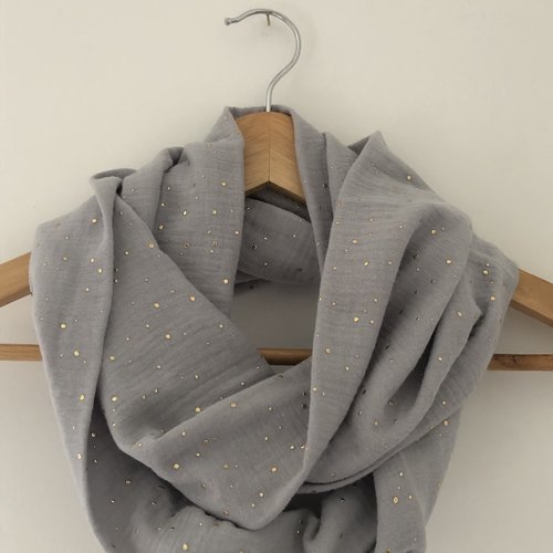Tour de cou en double gaze de coton gris clair pois dorés