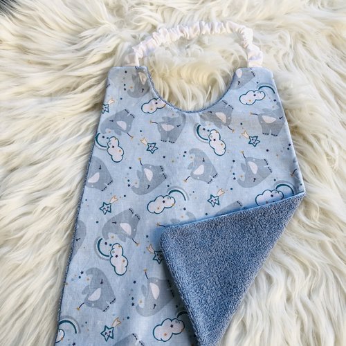 Serviette de cantine / grand bavoir motifs éléphants