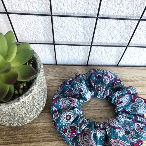 Chouchou en coton cousu main motifs cachemire