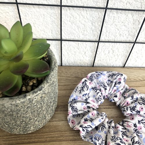 Chouchou en coton cousu main motifs fleuris