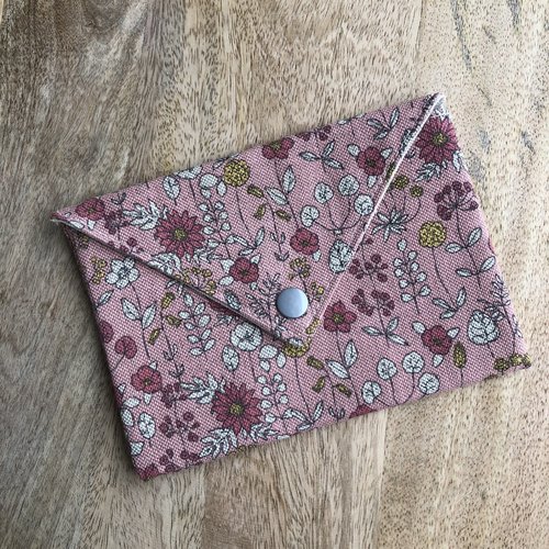 Pochette enveloppe en toile de coton motifs fleur ton rose
