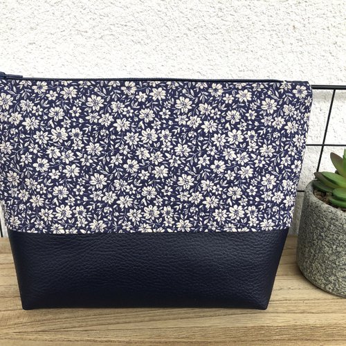 Trousse pochette en coton motifs fleuris et simili cuir