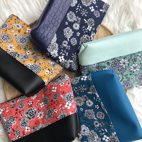 Trousse pochette en coton fleuri et simili cuir