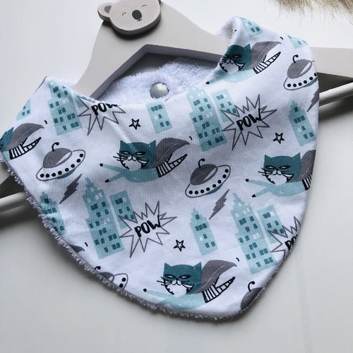 Joli bandana en éponge et tissu coton motifs chats héros
