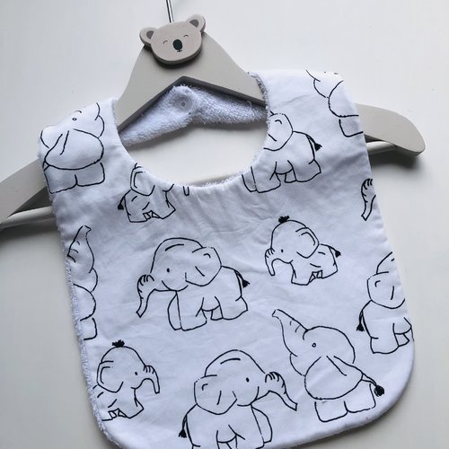 Joli bavoir en éponge et tissu coton motifs éléphants