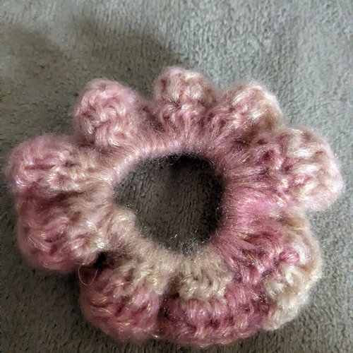 Chouchou au crochet en laine mohair