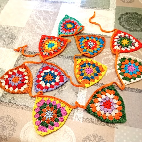 Guirlande 10 fanions, crochet granny