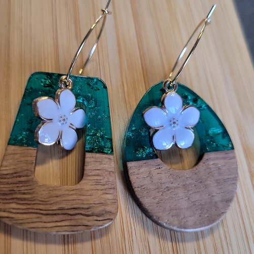Grandes créoles, breloques interchangeables, fleurs  bois