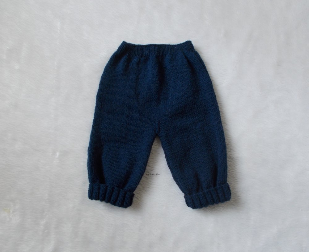 Pantalon Bebe En Laine 3 Mois Blanc Et Bleu Marine Style Marin Tricote Main Un Grand Marche