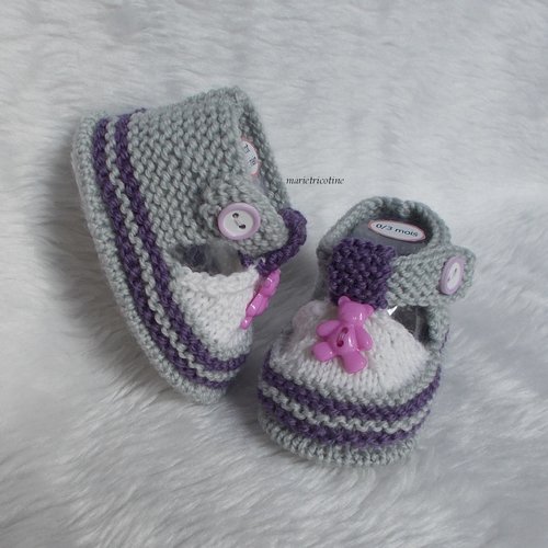 Chaussons bébé nounours 0/3 mois gris blanc violet tricotés main en laine mérinos