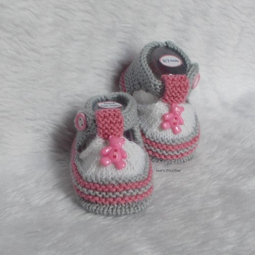 Chaussons bébé nounours 0/3 mois gris blanc rose hortensia tricotés main en laine fonty bb mérinos