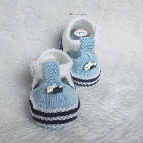 Chaussons bébé  0/3 mois blanc bleu horizon tricot main en laine fonty bb mérinos