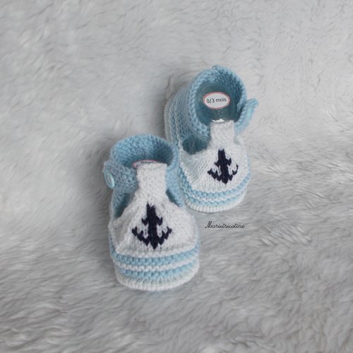 Chaussons bébé 0/3 mois blanc bleu horizon style marin tricot main en laine fonty bb mérinos