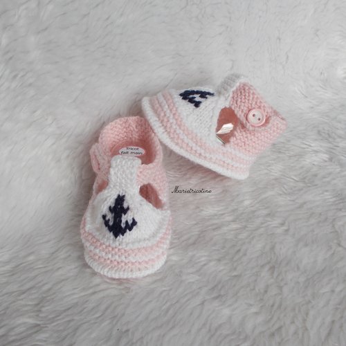 Chaussons bébé 0/3 mois blanc rose petale style marin tricot main en laine fonty bb mérinos