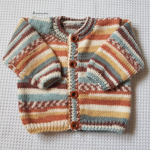 Gilet bébé 3 mois tricot main en laine katia