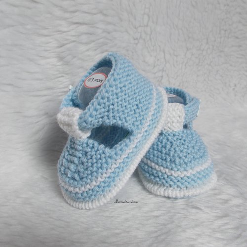 Chaussons bébé 0/3 mois bleu horizon et blanc style marin tricot main en laine fonty bb mérinos