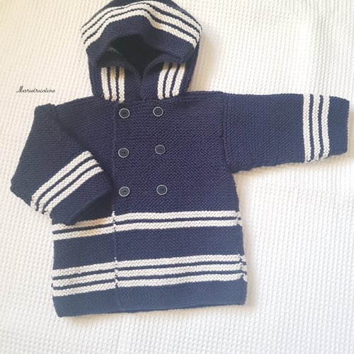 Manteau bébé croisé à capuche marine et blanc 6 mois tricoté main laine fonty