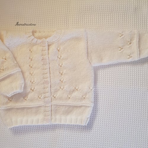 Gilet bébé blanc 12 mois tricoté main en laine bergere de france