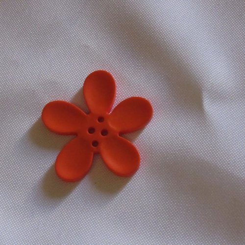 Bouton fleur 4 trous 1.8 cm