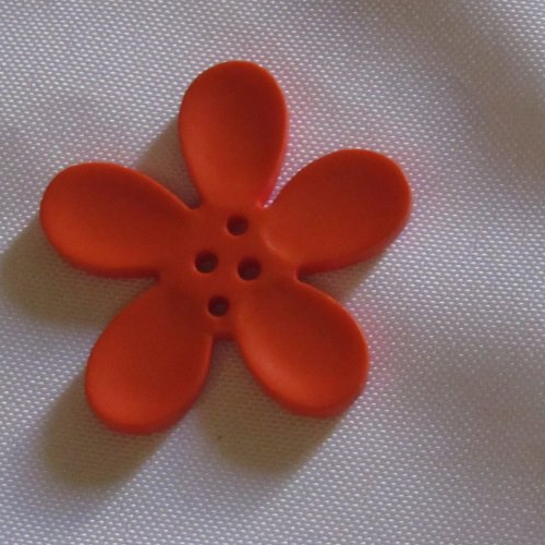 Bouton fleur 4 trous 4 cm