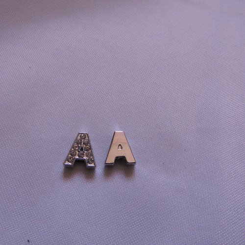 1 perle lettre passante 12mm pour bracelet à customiser