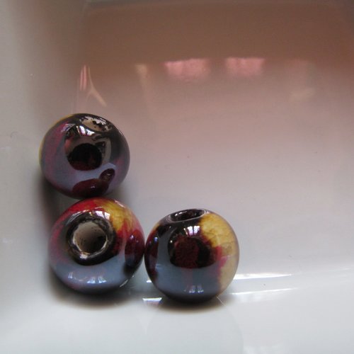 3 perles rondes de 14 mm de diamètre