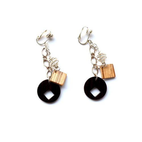 Clips d'oreille en bois et spirale métal