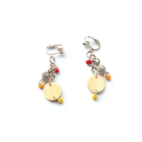 Clips d'oreille en bois rond en bois et perles métal et perles de couleur