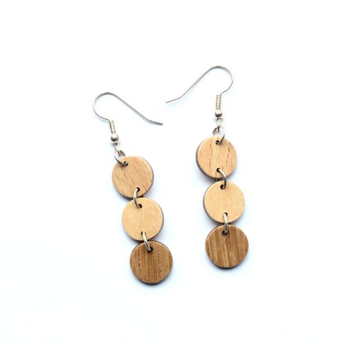 Boucles d'oreille sobres trois ronds en bois clair