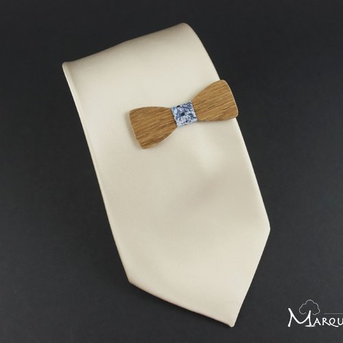 Pince cravate en bois, en forme de noeud papillon bois chêne foncé