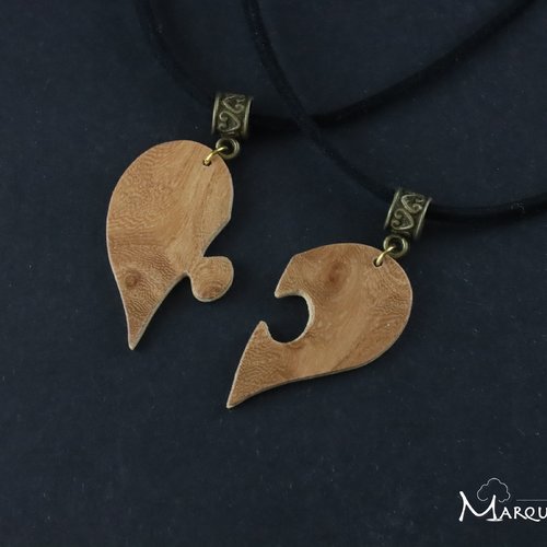 Collier couple coeur en bois - 2 pendentifs st valentin coeur complémentaires