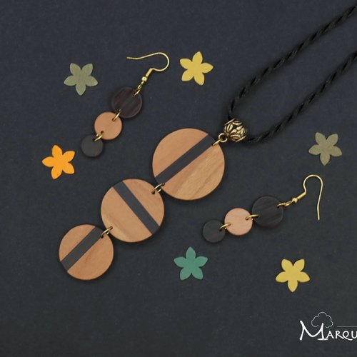 Parure collier et boucles d'oreille assorties en bois précieux merisier et ebene