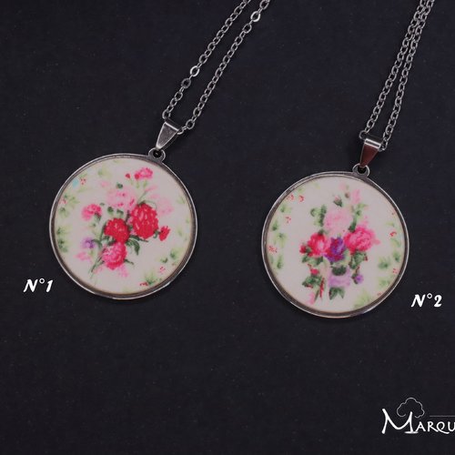 Collier rond bois et tissu vintage bouquet de fleurs roses - 2 versions